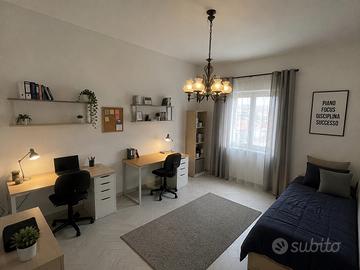 Camere singole arredate