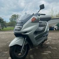 Yamaha Majesty 250