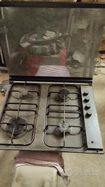 Piano cottura 4 fuochi con copertura in vetro