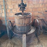 torchio con ruote e aratri