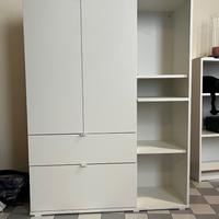 Mobile IKEA con armadio e libreria