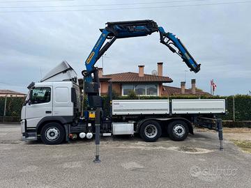 VOLVO CON GRU E RIBALTABILE NUOVO