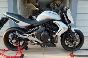 Kawasaki er6n 2012