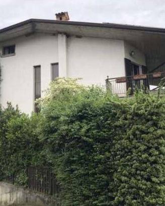 Immobile in asta di 384 m² con più di 5 locali e b