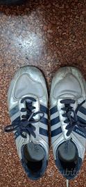 trainer argento e blu adidas