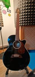 chitarra acustica Takamine