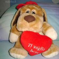 Pelouche cane con cuore