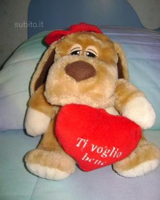 Pelouche cane con cuore