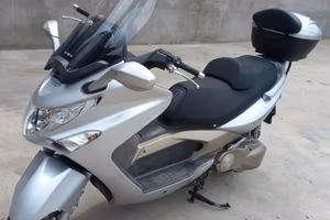 Scooter Kymco 500 usato pochissimo 