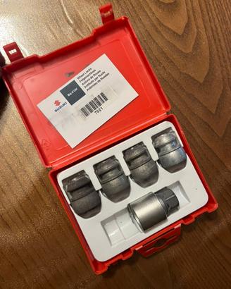 Dadi antifurto cerchi originali suzuki