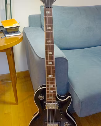 Basso Godwin Crucianelli Les Paul 