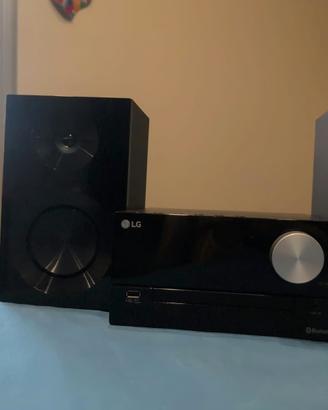 Stereo LG Micro Hi-Fi,Bluetooth, CD, USB,STEREO 