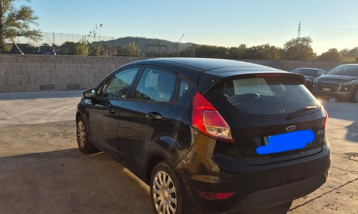 FORD Fiesta 6ª serie - 2015