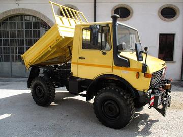 Mercedes-Benz Unimog U-1200 ribaltabile 4x4