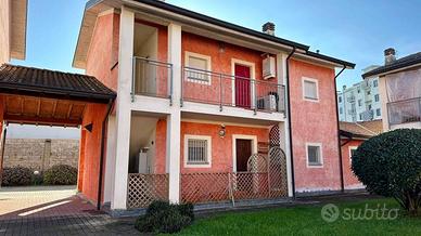 Appartamento di 50 m² con 2 locali e box auto a Mo