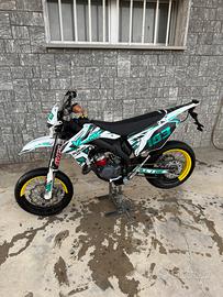 suzuki valenti sm50