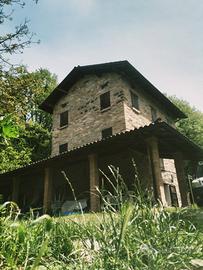 Casale in collina