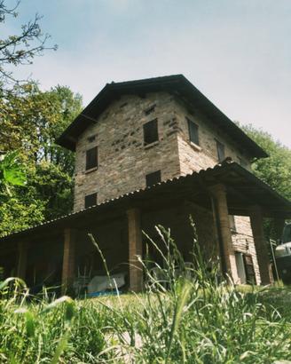 Casale in collina