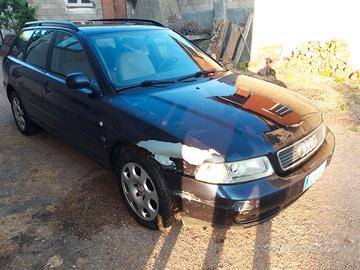 AUDI A4 1ª serie - 1999