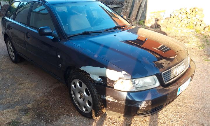 AUDI A4 1ª serie - 1999