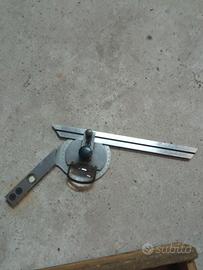 Strumento per angoli