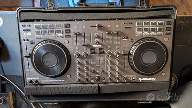 Console Numark NS4FX + valigia rigida magma