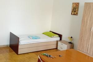 Stanza per studentesse/impiegate - Catania Centro