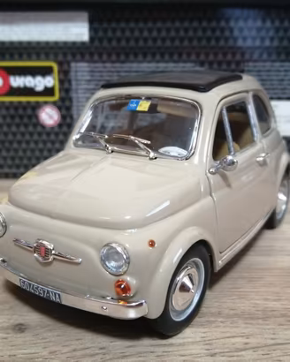 Modellino 1/24 Fiat 500F con LED
