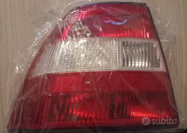 Opel Vectra fanale posteriore sx con portalampada