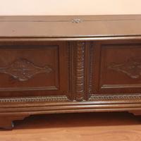 cassapanca legno scuro