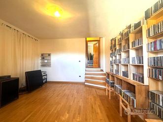 CASA SEMINDIPENDENTE A PISTOIA