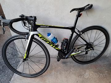 Giant Carbonio misura S 