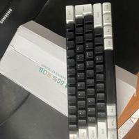 tastiera meccanica rgb