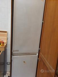 Frigorifero combinato da incasso no mobile