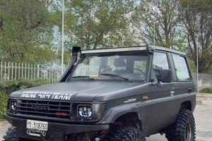 toyota land cruiser lj 70