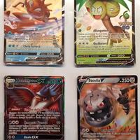 4 carte pokemon da collezione.