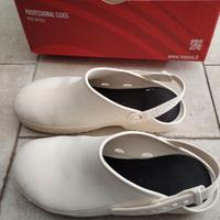 reposa clogs 43