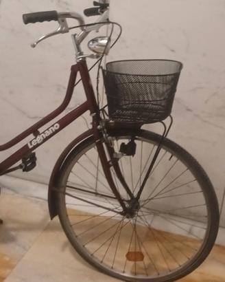 Bicicletta da donna con cestino Legnano ruote 26
