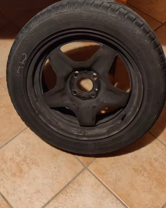 gomme invernali più cerchi R15