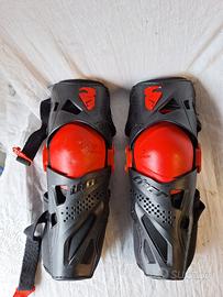 protezioni ginocchiere cross 