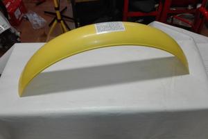 Parafango Preston Petty muder giallo