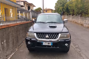 Mitsubishi Pajero sport