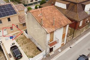 CASA SINGOLA IN CENTRO CON VISTA MARE !!