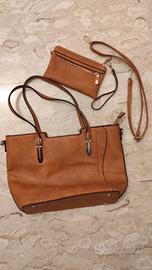 Borsa + pochette marrone chiaro