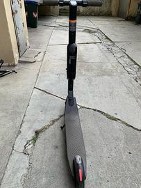 Monopattino Segway Ninebot ES1