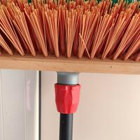 scopa per giardino con manico allungabile 