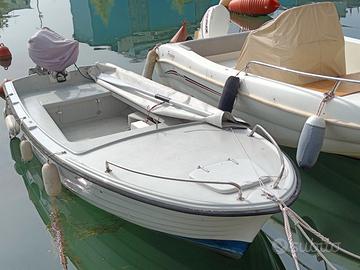 Barca a motore m. 450