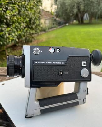 Cinepresa Super 8 analogica