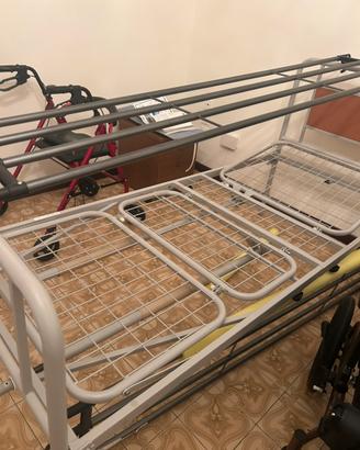 Letto ospedaliero con barre