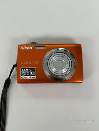 Nikon Coolpix S3000